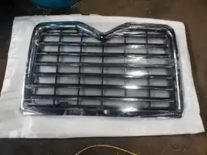 Aftermarket 2002 Mack CX VISION Grille (Stock #52336)) Part Image