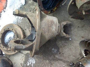 Used Meritor/Rockwell RS23240 Axle, Complete Rear (Stock #48839)) Part Image