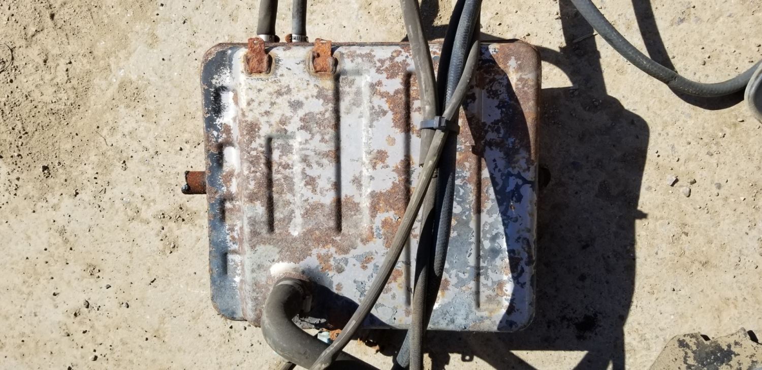 Other Ford L9000 Stock 49272 Coolant Reservoir Tpi