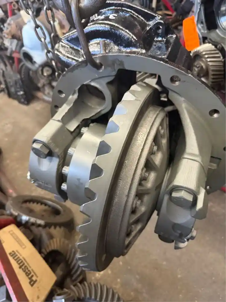 Used, Recycled, New, and Aftermarket Heavy Duty Truck Parts