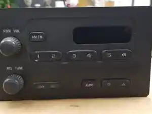Used Universal GM/Chev (HD) Radio (Stock #50239)) Part Image