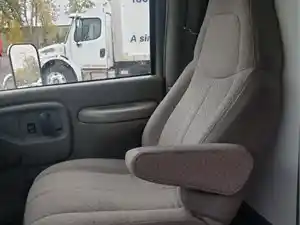 Used 2000 Chevrolet Express Seat (Stock #23-124-7)) Part Image