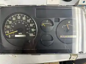 Used 2001 Isuzu NPR-HD Instrument Cluster (Stock #24-033-5)) Part Image