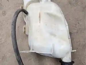 Used 2003 International 4300 LP Coolant Reservoir (Stock #21-065-9)) Part Image