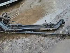 Used 2004 Eaton Axle Housing (Front) (Stock #22-126-5)) Part Image