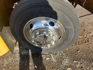 Used 2006 Blue Bird BB Conventional Front Axle, Complete (Stock #25-148-4)) Part Image