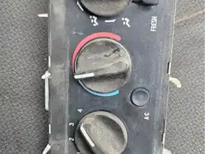 Used 2007 Mack CXN613 Heater/AC Control Assy (Stock #51795)) Part Image