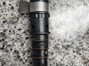 Used Cummins L10 Injector (Stock #51612)) Part Image
