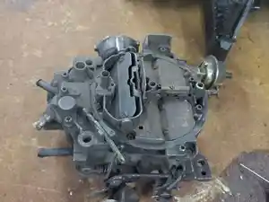 Used GM/Chev (HD) 350 (carburerated) Carburetor (Stock #51589)) Part Image