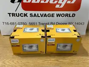Used Universal Headlight Bulb (Stock #50739)) Part Image