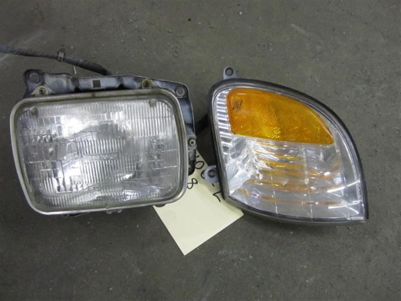 2005 HINO 338 (Stock #M056406D) | Headlamp Assys | TPI hino headlight wiring 