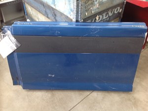 Used 2005 Volvo VNL Tank Fairing (Stock #TAG248022)) Part Image