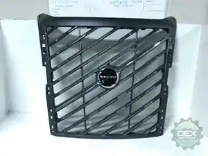 Used 2025 Volvo Universal Grille (Stock #TAG2015)) Part Image