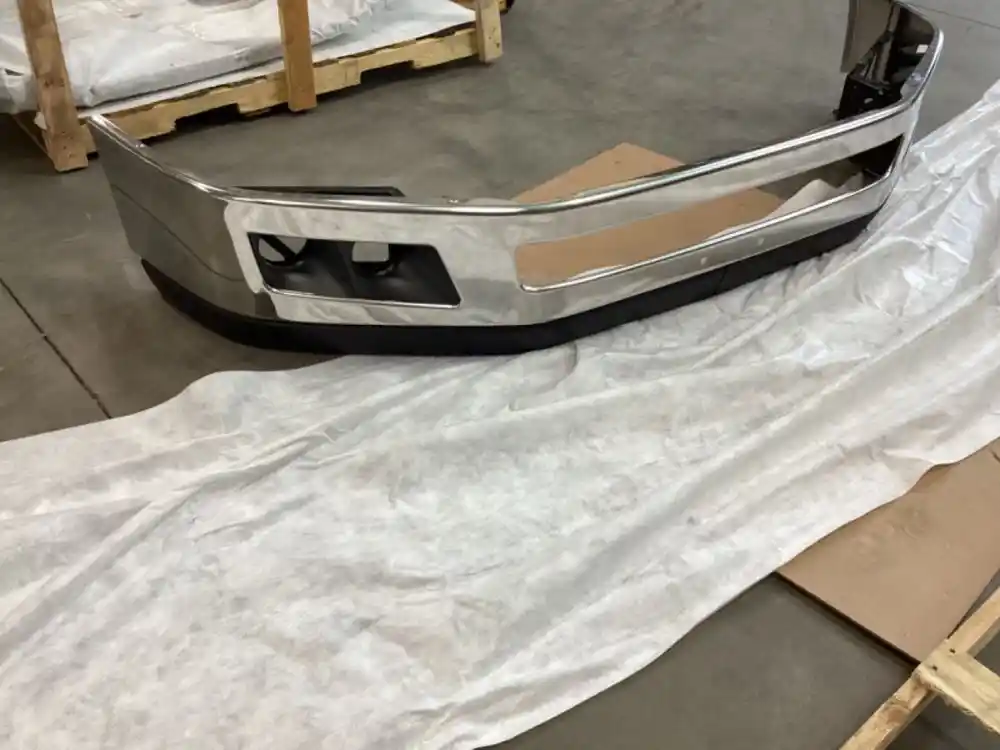 Used Universal Volvo Universal Bumper for sale Cambridge Ontario