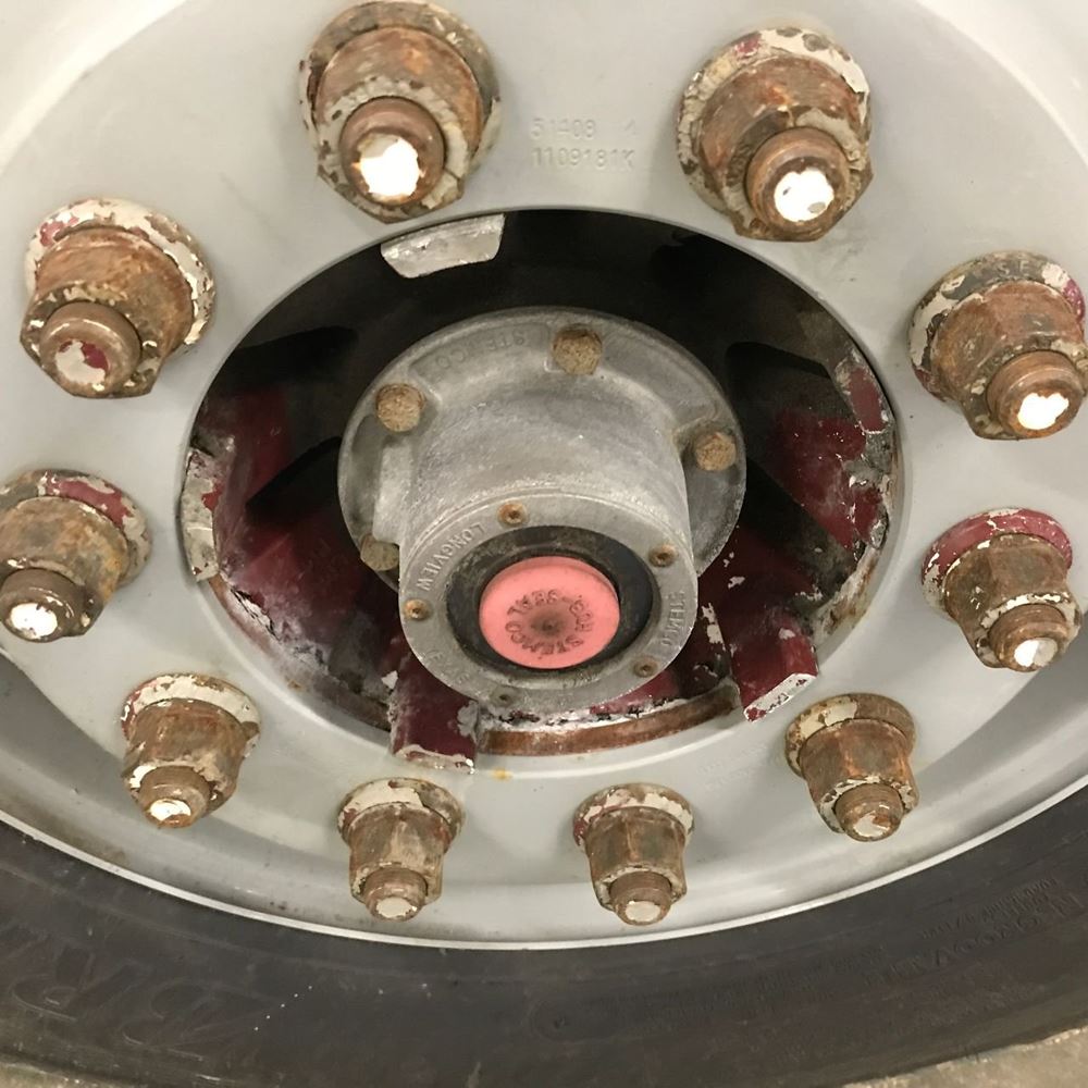 2000 Mack CH (Stock 24806265) Front Axles, Complete TPI