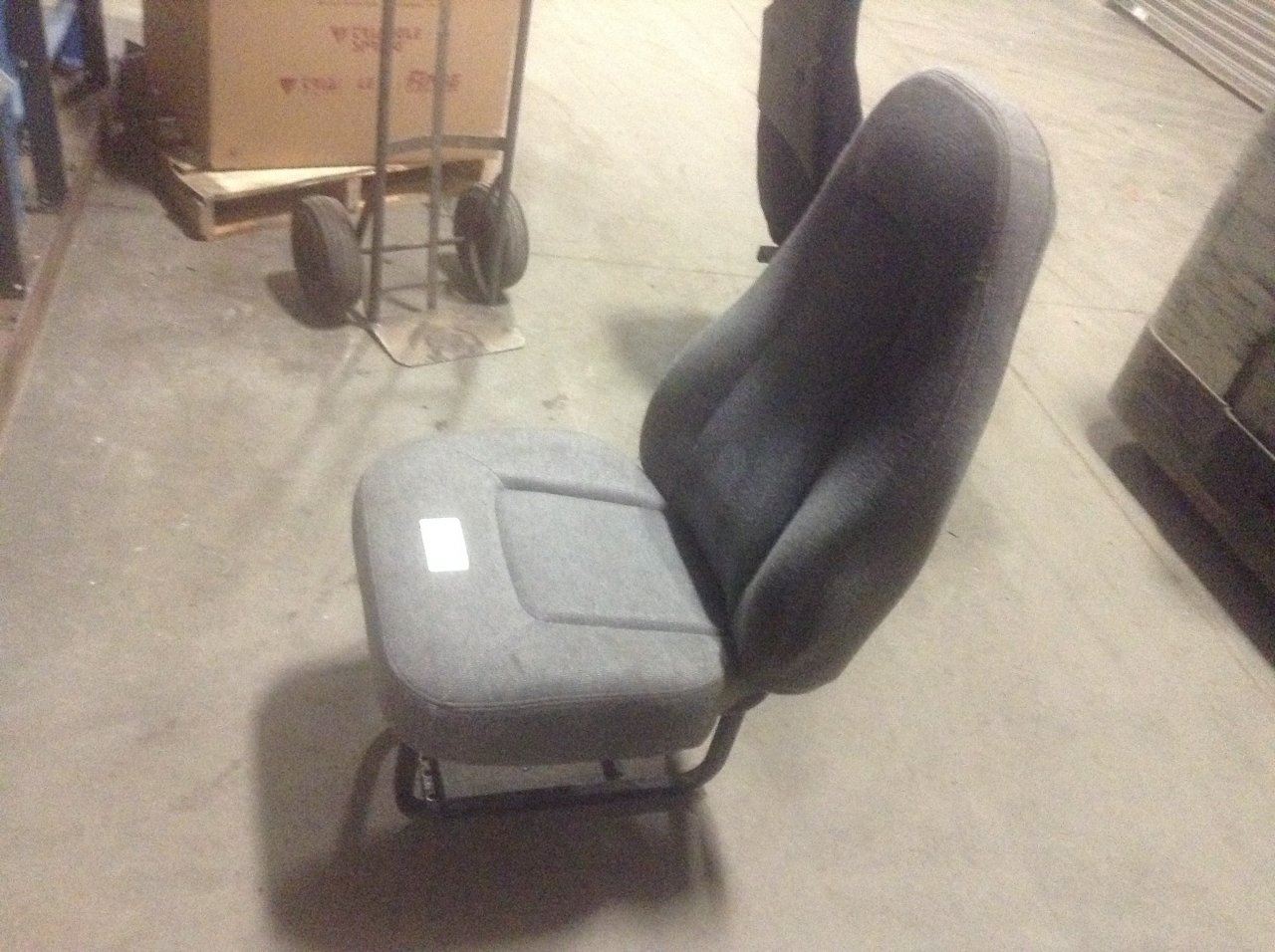 2005 FREIGHTLINER COLUMBIA 120 (Stock 24524195) Seats TPI