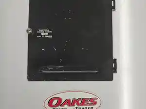 Used 1989 Peterbilt 375 Fuse Box (Stock #P-575)) Part Image