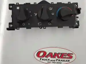Used 1996 Freightliner FL60 Heater/AC Control Assy (Stock #P-507)) Part Image