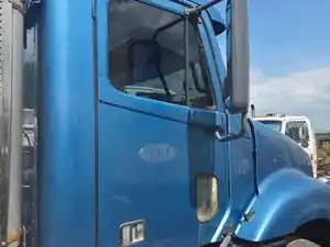 Used 2007 Freightliner COLUMBIA DAYCAB Door (Stock #P-37)) Part Image