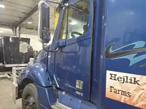 Used 2007 Freightliner Columbia 120 Door (Stock #P-649)) Part Image