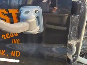 Used 2011 Freightliner Cascadia Mirror Image