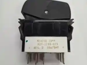 Used 2014 Peterbilt 579 Column Switch (Stock #P-243)) Part Image