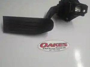 Used 2016 Peterbilt 579 Throttle Pedal (Stock #P-779)) Part Image