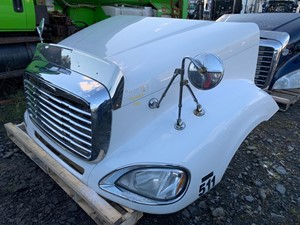 Used 2010 Freightliner COLUMBIA Hood (Stock #40072H)) Part Image