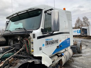 Used 2011 Volvo VNL Cab (Stock #6381CAB)) Part Image