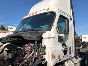 Used 2012 Freightliner Cascadia Cab (Stock #6150CAB)) Part Image