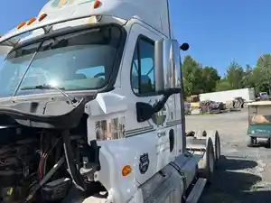Used 2013 Freightliner Cascadia 125 Cab (Stock #6652CAB)) Part Image
