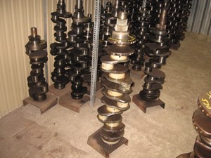 Used International HT570 Crankshaft Image