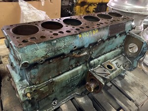 Used Mack Block (Stock #1007BM)) Part Image