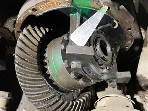 Used Meritor/Rockwell RR46160 Rear Rear (Tandem Rear or Single) (Stock #30193DI)) Part Image