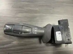 Used 2021 Freightliner Cascadia Wiper Arm (Stock #9334BF)) Part Image