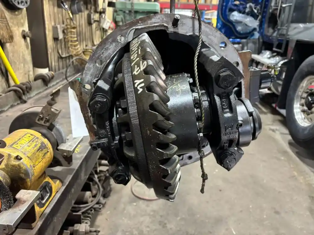 Used, Recycled, New, and Aftermarket Heavy Duty Truck Parts