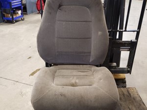 Used 2000 Volvo VNL Seat (Stock #SV-89-6)) Part Image