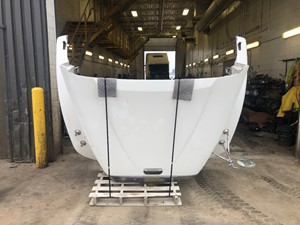 Used 2006 Freightliner COLUMBIA 120 Hood (Stock #SV-114-8)) Part Image