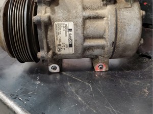 Used 2007 Kenworth T600 A/C Compressor Image