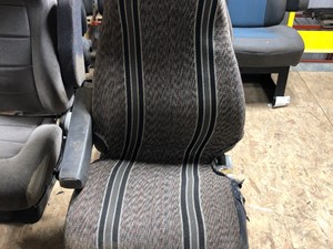 Used 2008 Mack CXU613 Seat (Stock #SV-112-24)) Part Image