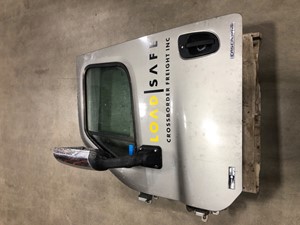 Used 2010 Freightliner Cascadia 125 Door (Stock #SV-115-10)) Part Image