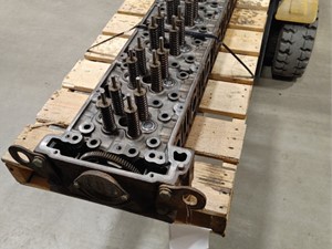 Used 2012 Detroit DD13 Head Image