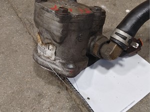 Used 2012 Detroit DD13 Steering Pump Image