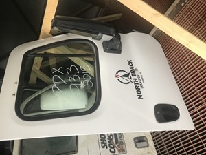 Used 2015 Freightliner Cascadia 125 Door (Stock #SV-108-13)) Part Image