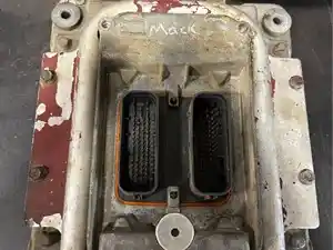 Core Mack MP8 ECM (Stock #P-1813)) Part Image