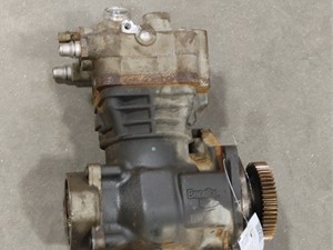 Used Detroit DD15 Air Compressor Image
