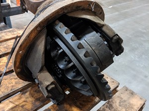 Used Eaton RS461 Rear Rear (Tandem Rear or Single) (Stock #P-240)) Part Image