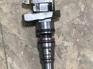 Used International DT466 Fuel Injection Part (Stock #P-744)) Part Image