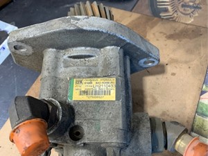 Used International DT466 Steering Pump Image