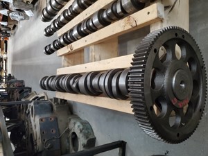 Used Mack E7 Camshaft (Stock #P-1323)) Part Image